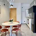 Madonnella House - Urban Retreat