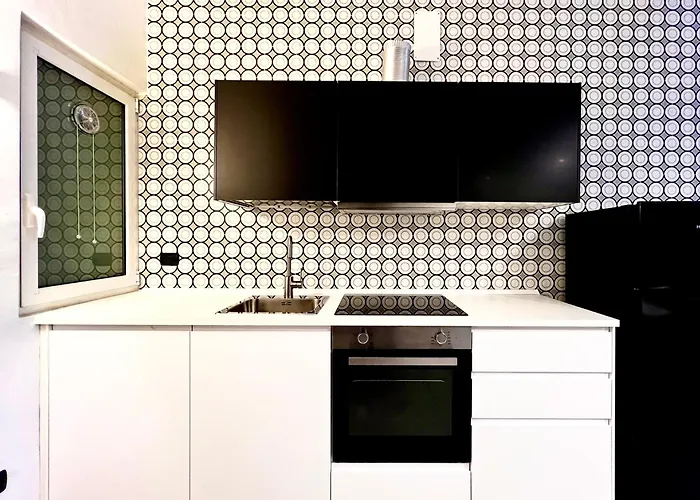 Madonnella House - Urban Retreat * Bari