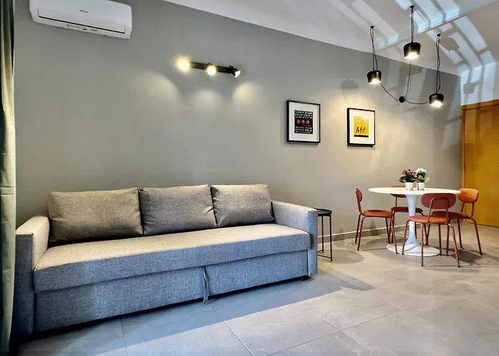 Madonnella House - Urban Retreat Apartament *