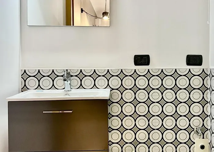 Apartament Madonnella House - Urban Retreat *