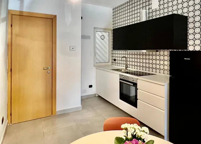 Madonnella House - Urban Retreat Apartament *