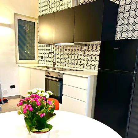 Madonnella House - Urban Retreat 巴里